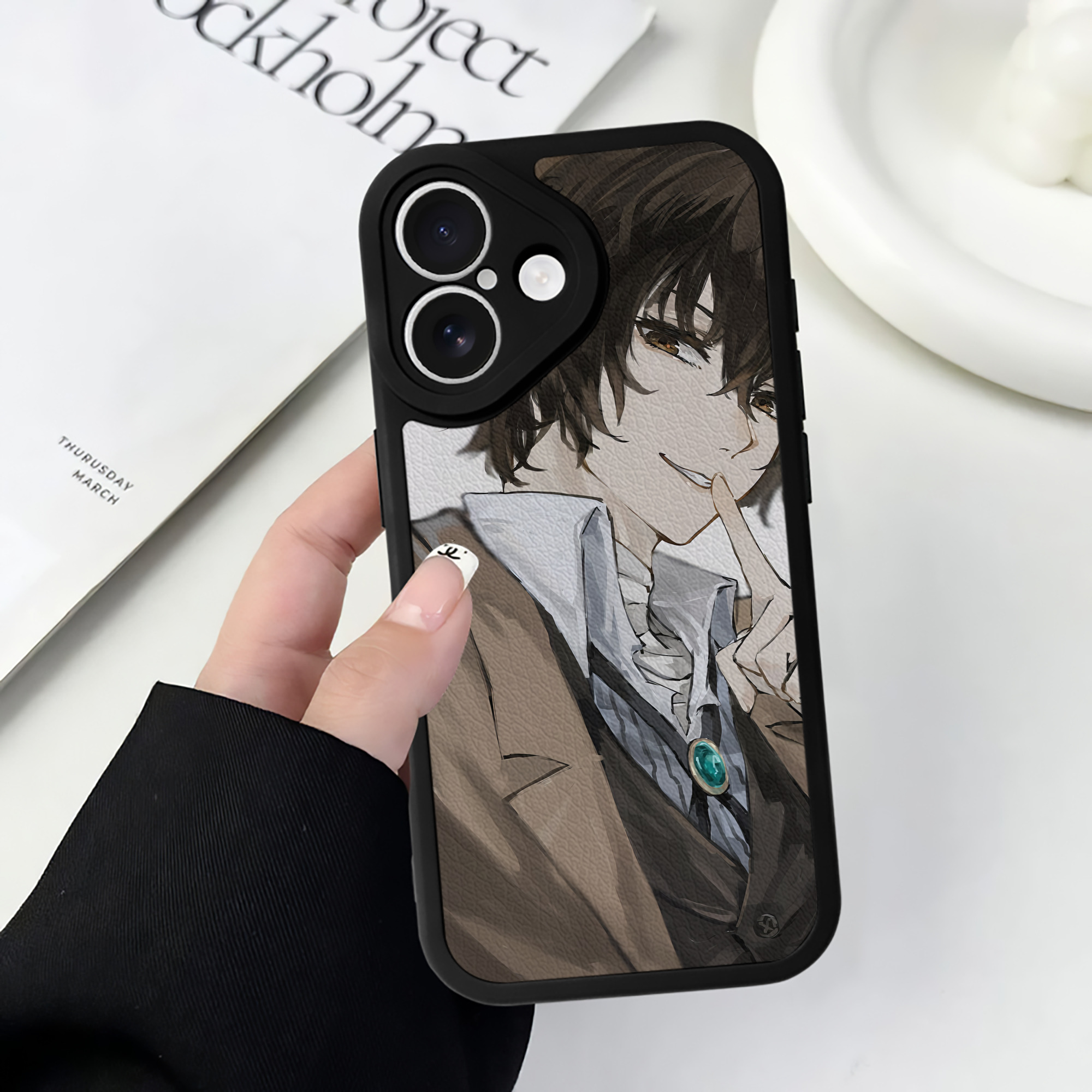 （画像用） 文豪ストレイドッグス Bungo Stray Dogs 【iPhone 16シリーズ対応】シリコンスマホケース（レザー調） 材質：シリコン